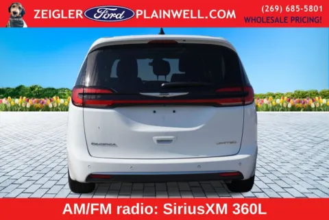 More photos of 2024 Chrysler Pacifica Limited at Zeigler Ford of Plainwell, MI