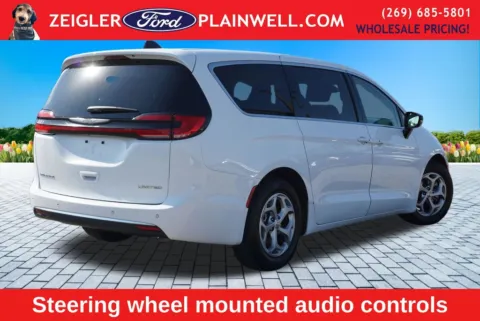 More photos of 2024 Chrysler Pacifica Limited at Zeigler Ford of Plainwell, MI