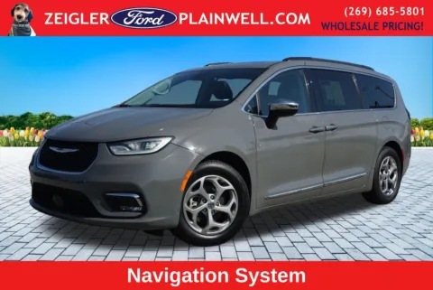 Gray 2023 Chrysler Pacifica Limited for sale in Plainwell, MI