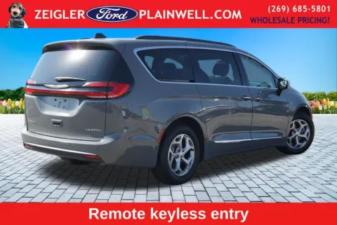 More photos of 2023 Chrysler Pacifica Limited at Zeigler Ford of Plainwell, MI