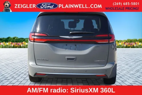 More photos of 2023 Chrysler Pacifica Limited at Zeigler Ford of Plainwell, MI