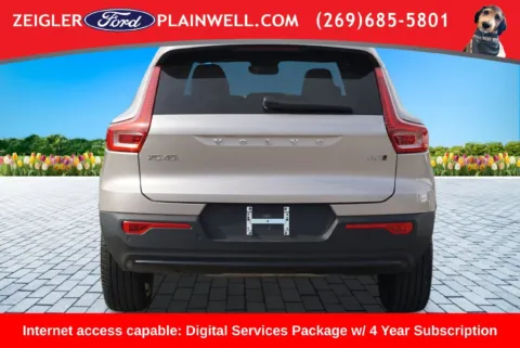 More photos of 2024 Volvo XC40 B5 Plus Dark Theme at Zeigler Ford of Plainwell, MI