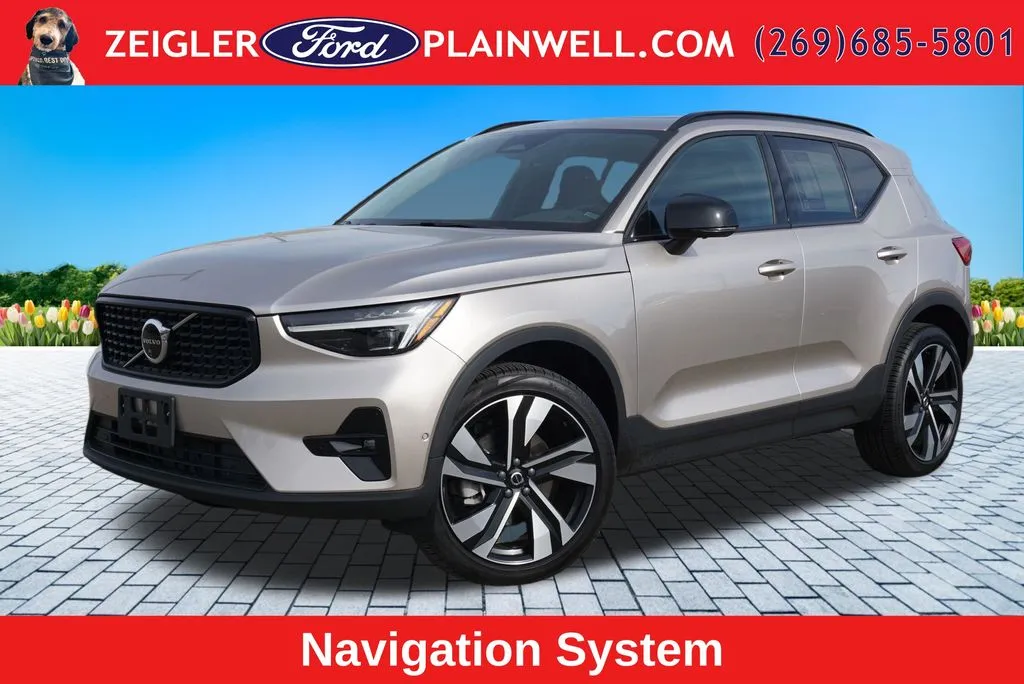 Gray 2024 Volvo XC40 B5 Plus Dark Theme for sale in Plainwell, MI