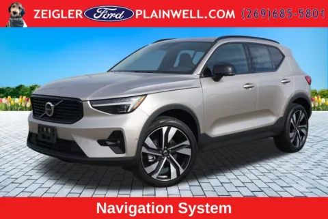 Gray 2024 Volvo XC40 B5 Plus Dark Theme for sale in Plainwell, MI