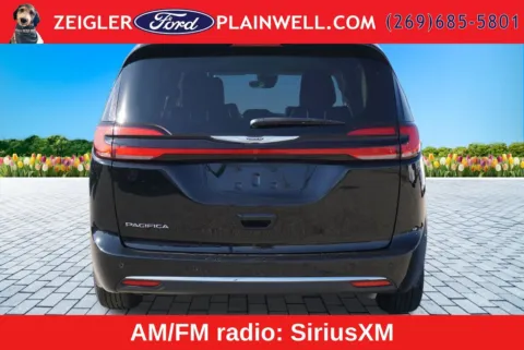 More photos of 2024 Chrysler Pacifica Touring L at Zeigler Ford of Plainwell, MI