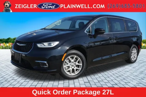 Black 2024 Chrysler Pacifica Touring L for sale in Plainwell, MI
