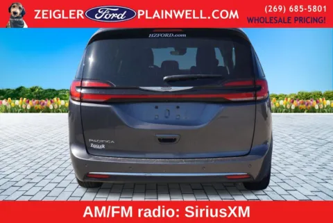 More photos of 2023 Chrysler Pacifica Touring L at Zeigler Ford of Plainwell, MI