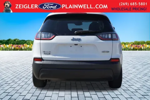 More photos of 2021 Jeep Cherokee Latitude Plus at Zeigler Ford of Plainwell, MI