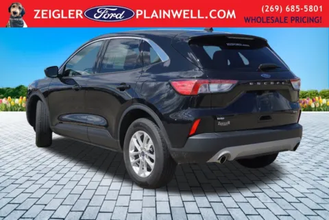 Another view of 2022 Ford Escape SE for sale in Plainwell, MI at Zeigler Ford of Plainwell