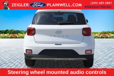 More photos of 2022 Hyundai Venue SEL at Zeigler Ford of Plainwell, MI