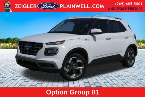 White 2022 Hyundai Venue SEL for sale in Plainwell, MI