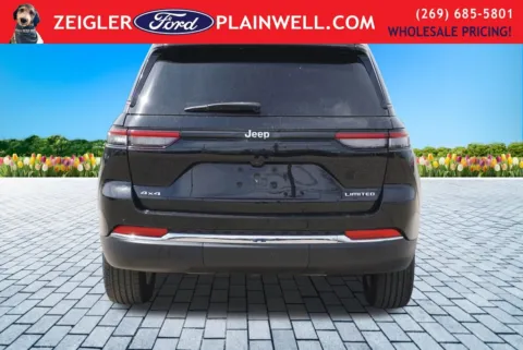 More photos of 2023 Jeep Grand Cherokee Limited at Zeigler Ford of Plainwell, MI