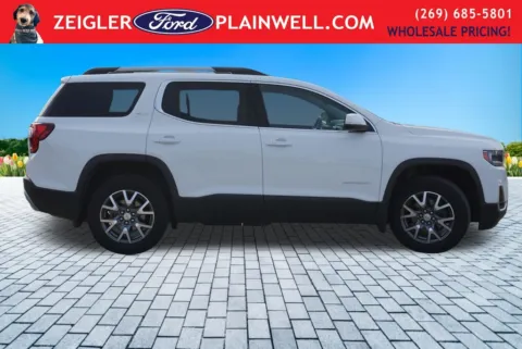 More photos of 2023 GMC Acadia SLT at Zeigler Ford of Plainwell, MI