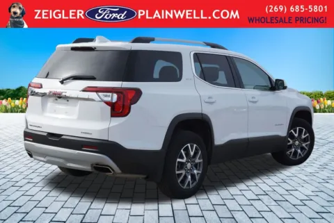 More photos of 2023 GMC Acadia SLT at Zeigler Ford of Plainwell, MI
