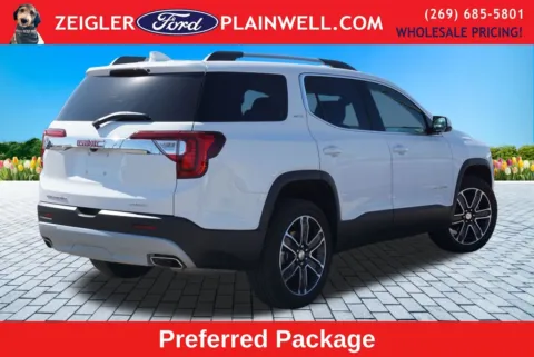 More photos of 2023 GMC Acadia SLT at Zeigler Ford of Plainwell, MI