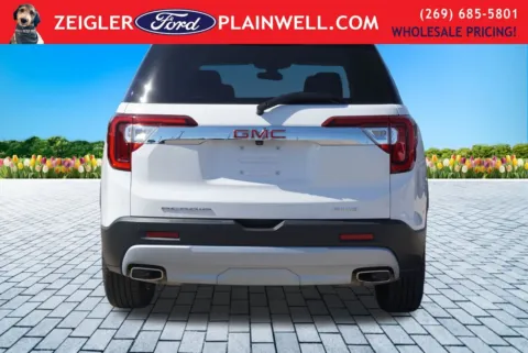More photos of 2023 GMC Acadia SLT at Zeigler Ford of Plainwell, MI