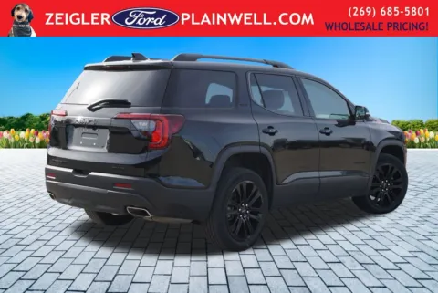 More photos of 2023 GMC Acadia SLT at Zeigler Ford of Plainwell, MI