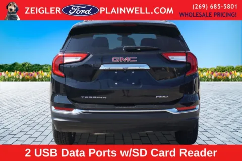 More photos of 2024 GMC Terrain SLT at Zeigler Ford of Plainwell, MI