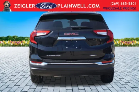 More photos of 2024 GMC Terrain SLT at Zeigler Ford of Plainwell, MI