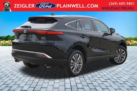More photos of 2022 Toyota Venza XLE at Zeigler Ford of Plainwell, MI