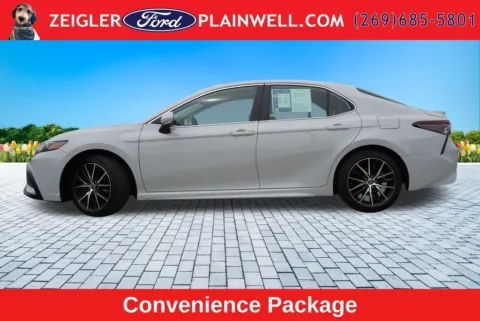 Photos of 2022 Toyota Camry SE for sale in Plainwell, MI at Zeigler Ford of Plainwell