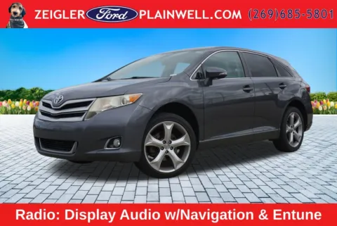 Gray 2013 Toyota Venza LE for sale in Plainwell, MI