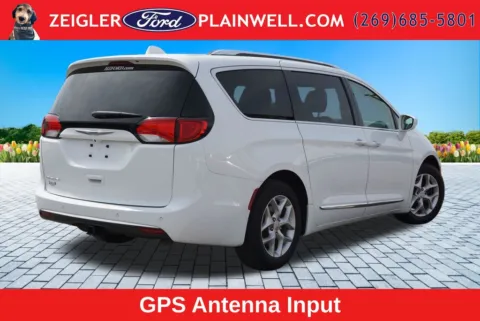 More photos of 2018 Chrysler Pacifica Touring L Plus at Zeigler Ford of Plainwell, MI