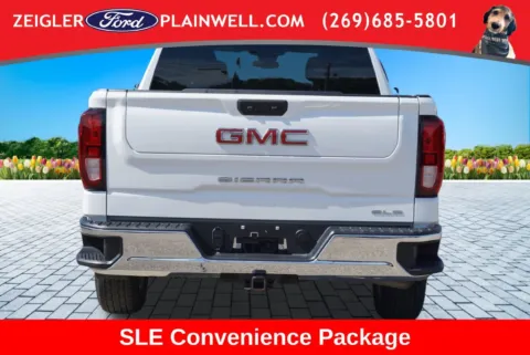 More photos of 2023 GMC Sierra 1500 SLE at Zeigler Ford of Plainwell, MI