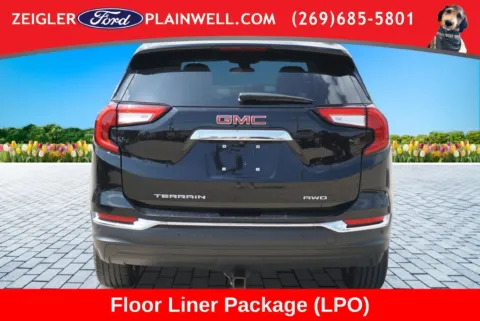 More photos of 2022 GMC Terrain SLT at Zeigler Ford of Plainwell, MI