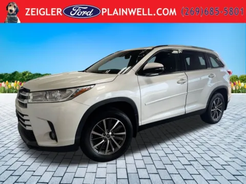 White 2019 Toyota Highlander XLE for sale in Plainwell, MI