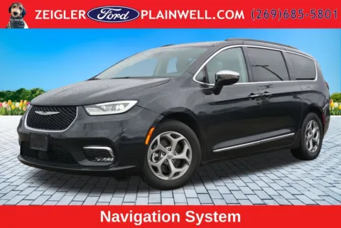 Black 2023 Chrysler Pacifica Limited for sale in Plainwell, MI