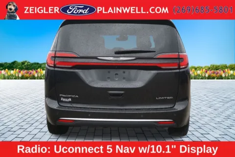 More photos of 2023 Chrysler Pacifica Limited at Zeigler Ford of Plainwell, MI
