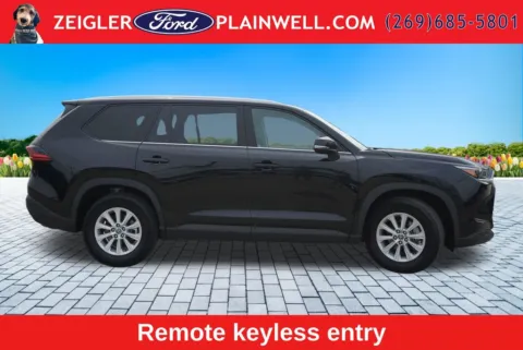 More photos of 2025 Toyota Grand Highlander XLE at Zeigler Ford of Plainwell, MI