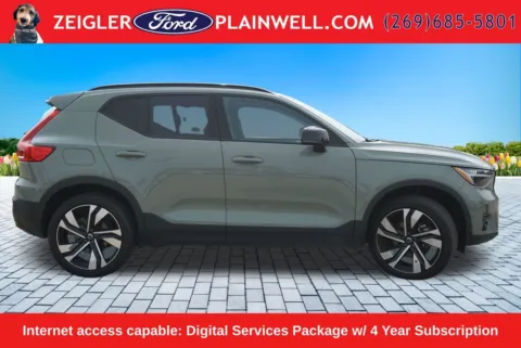 More photos of 2023 Volvo XC40 B5 Plus Dark Theme at Zeigler Ford of Plainwell, MI