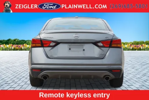 More photos of 2023 Nissan Altima 2.5 SV at Zeigler Ford of Plainwell, MI