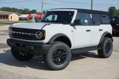 Gray 2026 Ford Bronco Big Bend for sale in Plainwell, MI