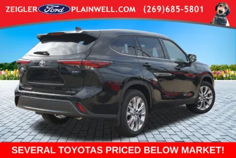 More photos of 2026 Toyota Highlander Hybrid Limited at Zeigler Ford of Plainwell, MI