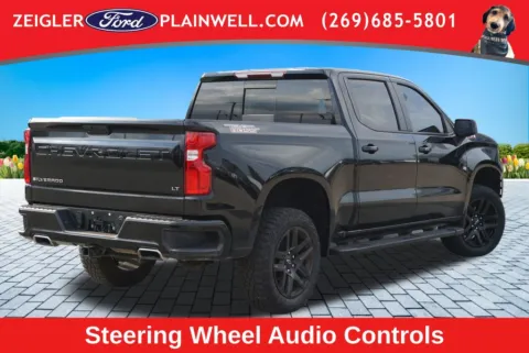 More photos of 2021 Chevrolet Silverado 1500 LT Trail Boss at Zeigler Ford of Plainwell, MI
