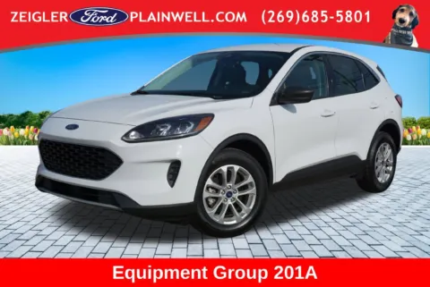 White 2022 Ford Escape Hybrid SE for sale in Plainwell, MI