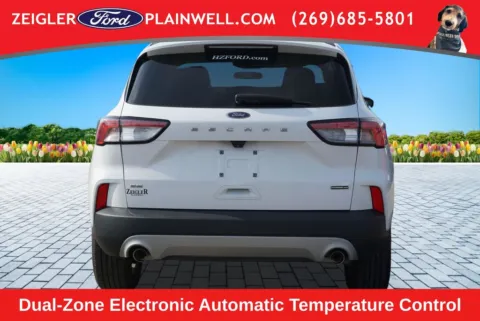 More photos of 2022 Ford Escape Hybrid SE at Zeigler Ford of Plainwell, MI