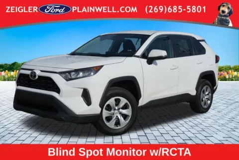 White 2022 Toyota RAV4 LE for sale in Plainwell, MI