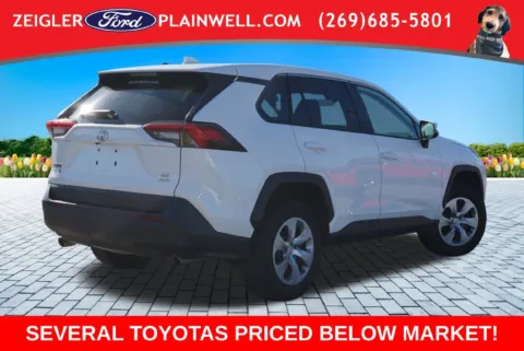 More photos of 2022 Toyota RAV4 LE at Zeigler Ford of Plainwell, MI