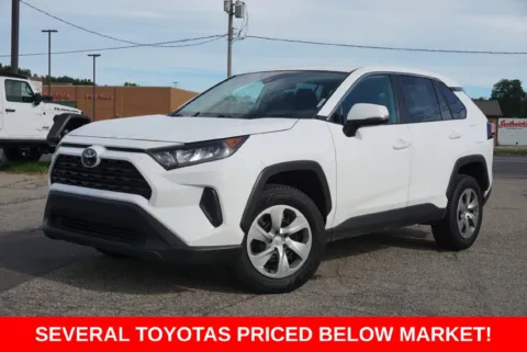 White 2022 Toyota RAV4 LE for sale in Plainwell, MI