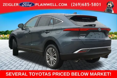 Another view of 2022 Toyota Venza XLE for sale in Plainwell, MI at Zeigler Ford of Plainwell