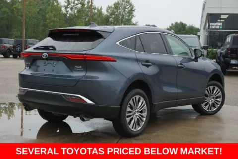 More photos of 2022 Toyota Venza XLE at Zeigler Ford of Plainwell, MI