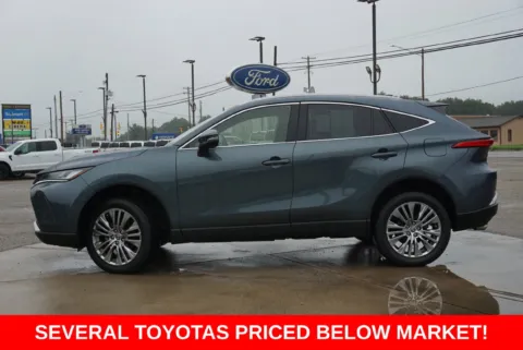 Photos of 2022 Toyota Venza XLE for sale in Plainwell, MI at Zeigler Ford of Plainwell