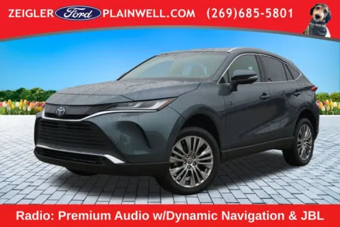 Gray 2022 Toyota Venza XLE for sale in Plainwell, MI