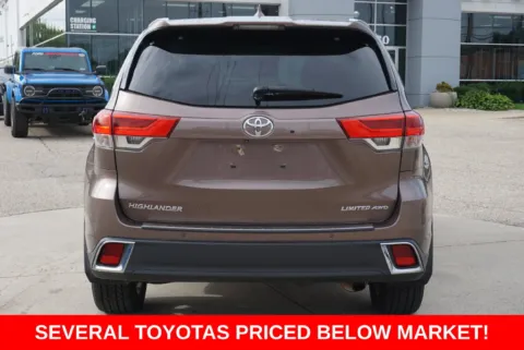 More photos of 2018 Toyota Highlander Limited at Zeigler Ford of Plainwell, MI