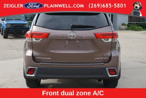 More photos of 2018 Toyota Highlander Limited at Zeigler Ford of Plainwell, MI