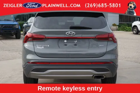 More photos of 2023 Hyundai Santa Fe SE at Zeigler Ford of Plainwell, MI